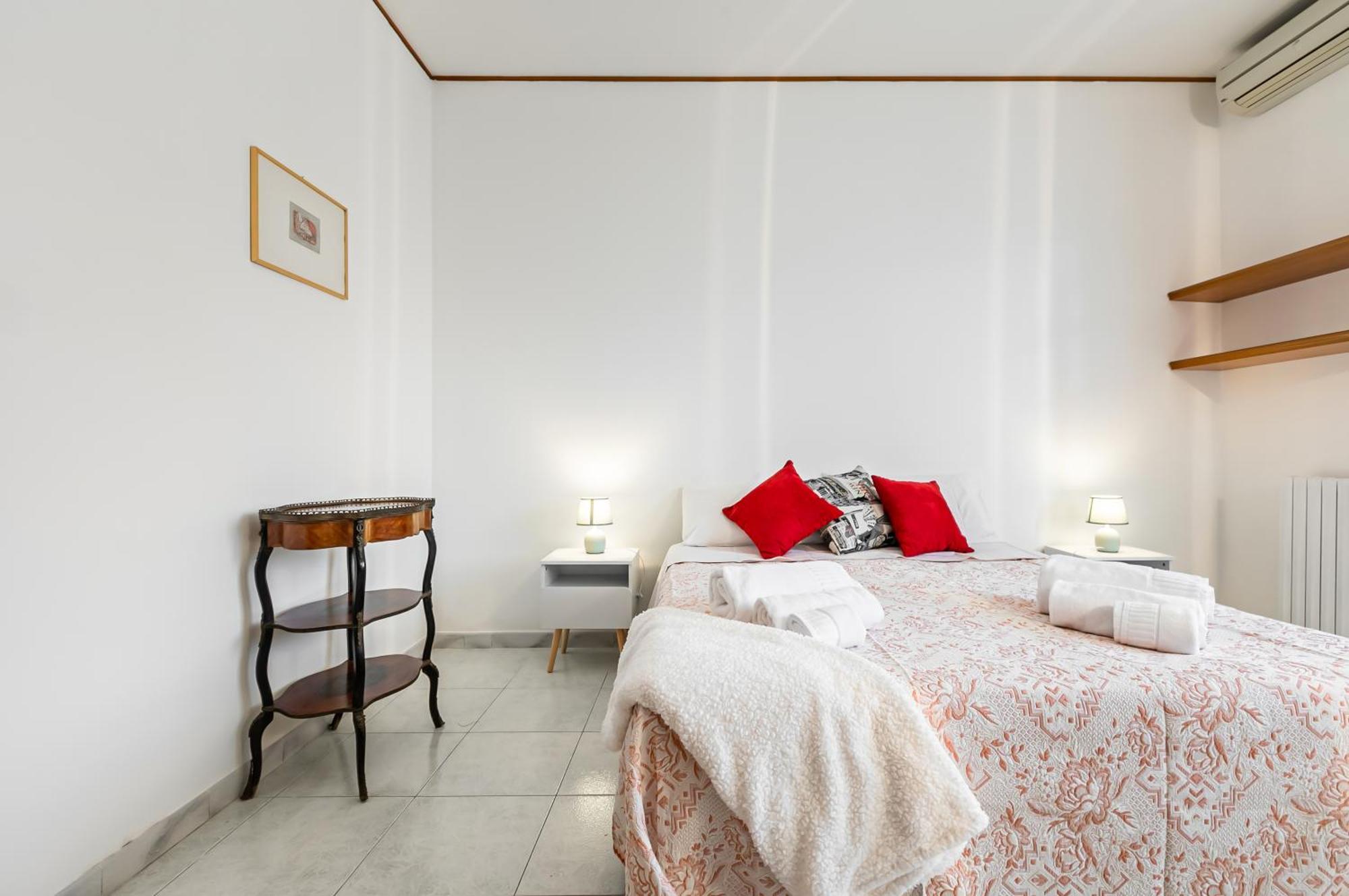 Palazzo Reale & Piazza Indipendenza Roomy Flat باليرمو المظهر الخارجي الصورة