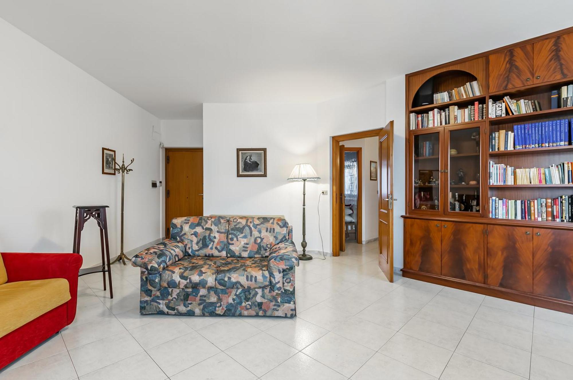 Palazzo Reale & Piazza Indipendenza Roomy Flat باليرمو المظهر الخارجي الصورة