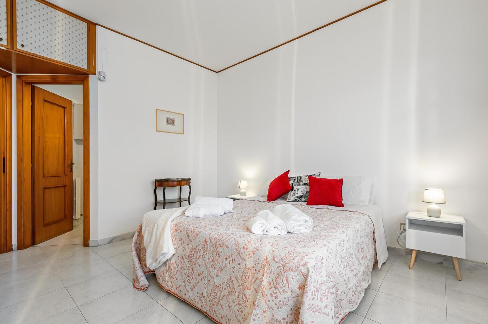 Palazzo Reale & Piazza Indipendenza Roomy Flat باليرمو المظهر الخارجي الصورة